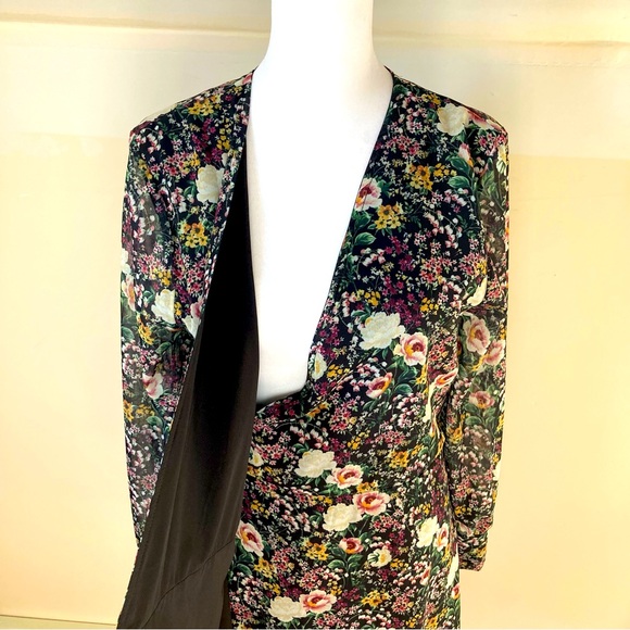 Lea & Viola Black Floral Long Sleeve Wrap Mini Dress size Medium - Picture 7 of 7